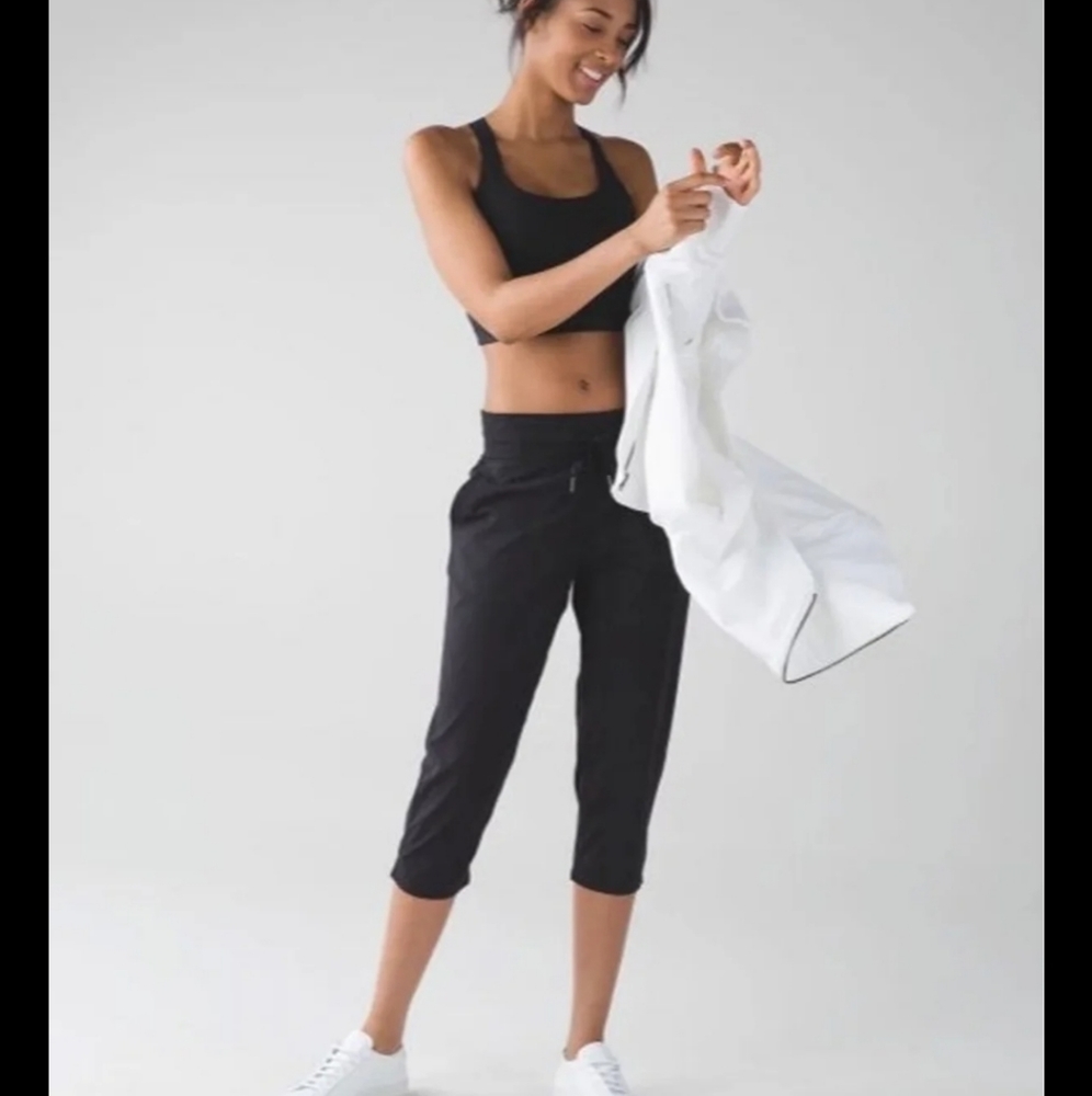 Lululemon studio crop pants jogger